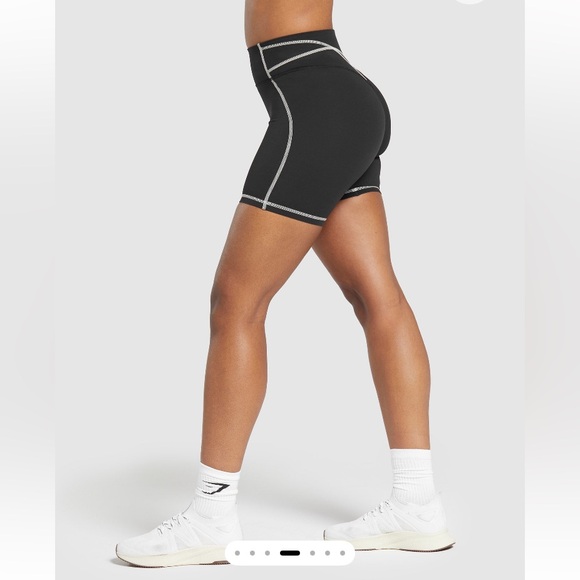 Gymshark - white contrast stitch biker shorts - Picture 6 of 8